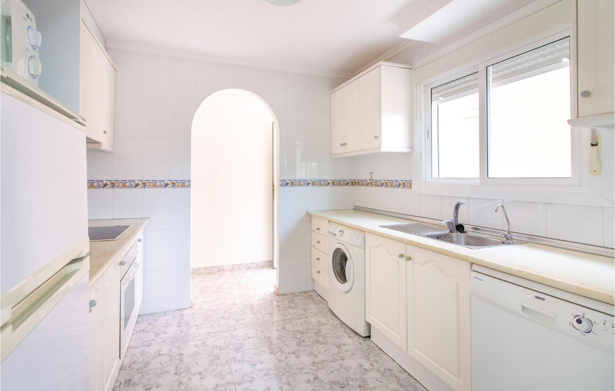 Beautiful Home In Gran Alacant With Kitchen ซานตาโปลา ภายนอก รูปภาพ
