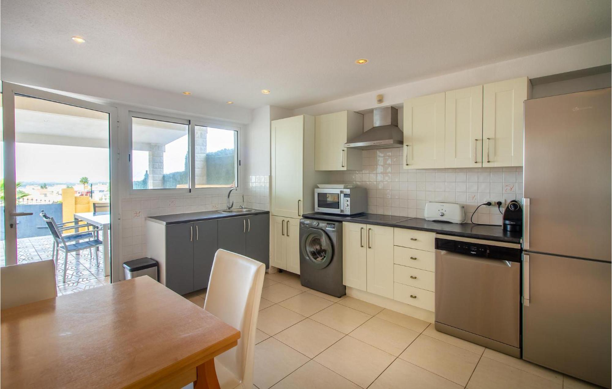 Beautiful Home In Gran Alacant With Kitchen ซานตาโปลา ภายนอก รูปภาพ