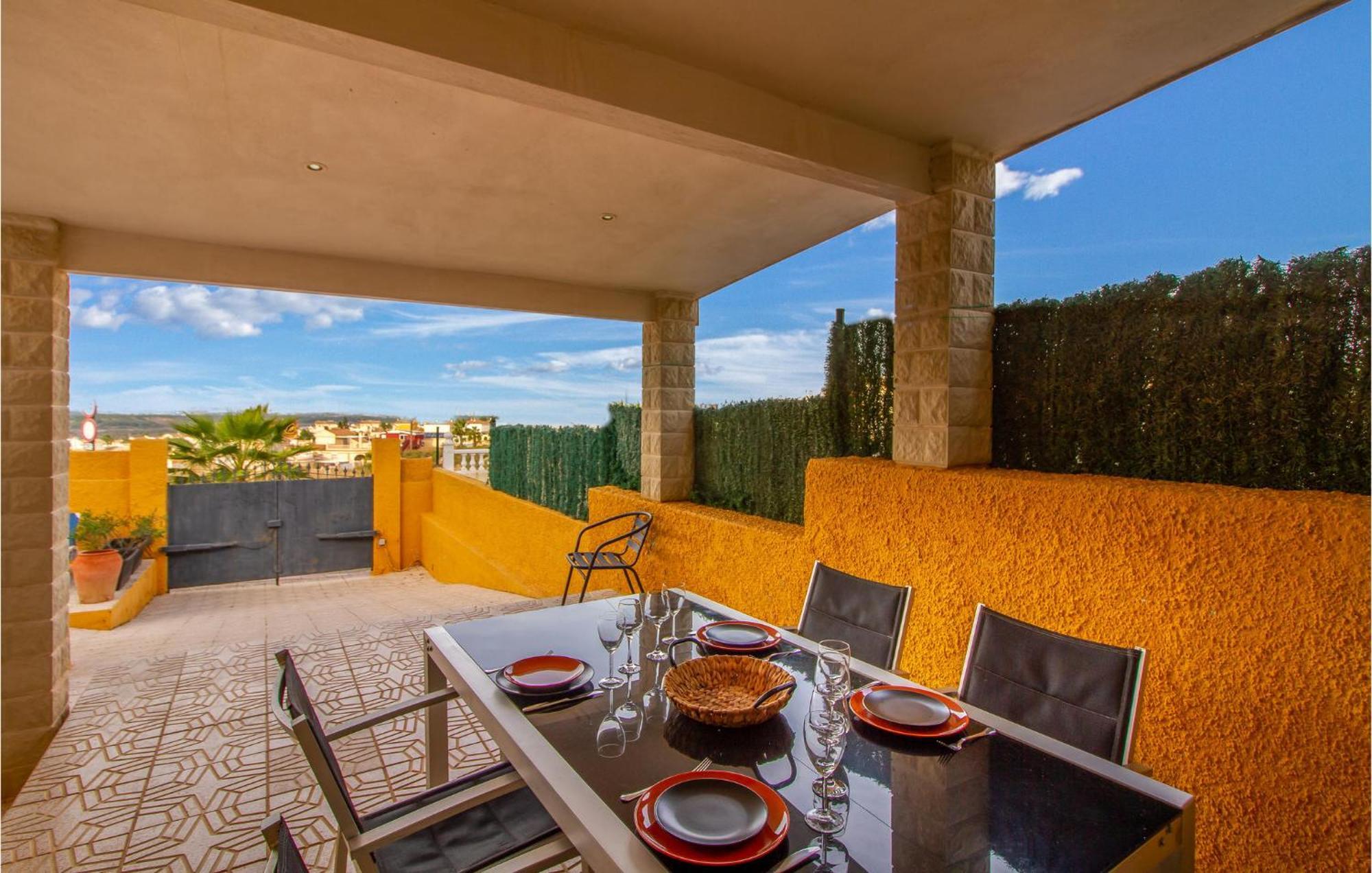 Beautiful Home In Gran Alacant With Kitchen ซานตาโปลา ภายนอก รูปภาพ